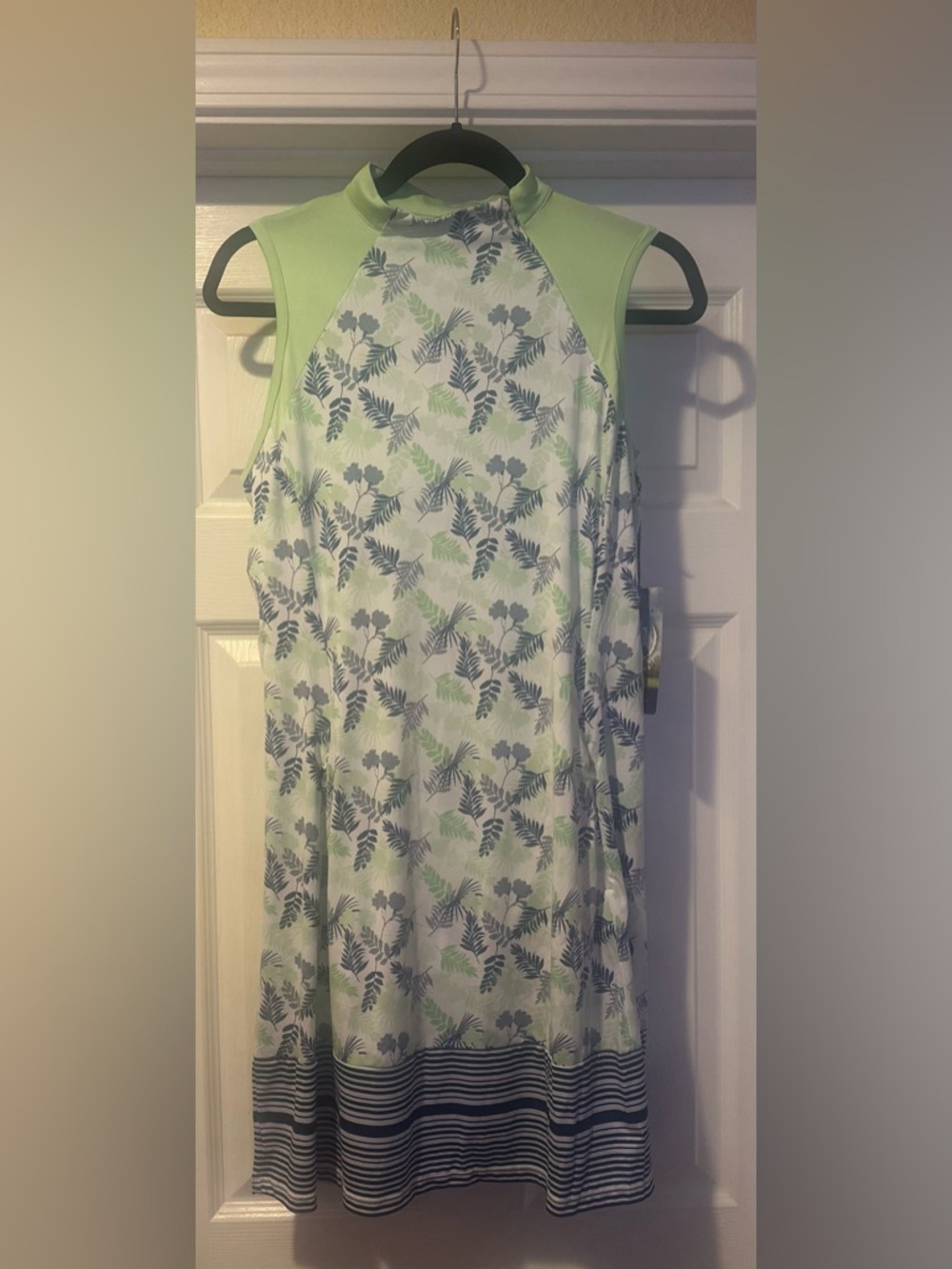 NWT Women’s Talbots Tee‎ TIME Golf Active Wear Floral Dress Performance Green L.
